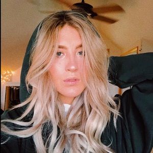 Meet your Posher, Halie